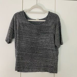 Casual short sleeve t-shirt. Loose fit.